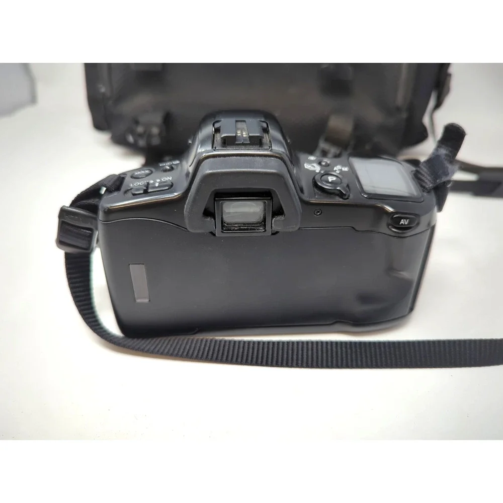 Minolta Maxxum 400SI 50mm Macro SLR Film Camera w/ 35-70mm Lens + Bag No battery